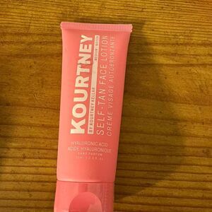 Kourtney Kelley Self Tanning Lotion